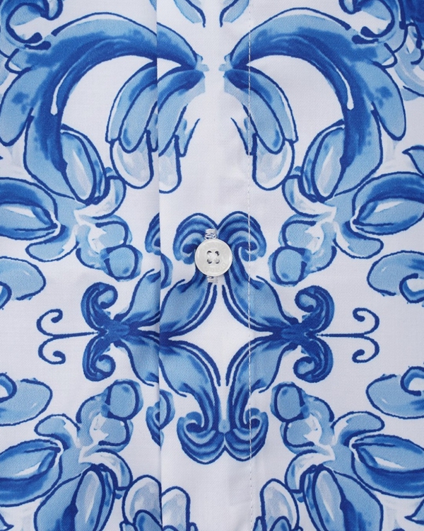 ブランドシャツ着用イメージ